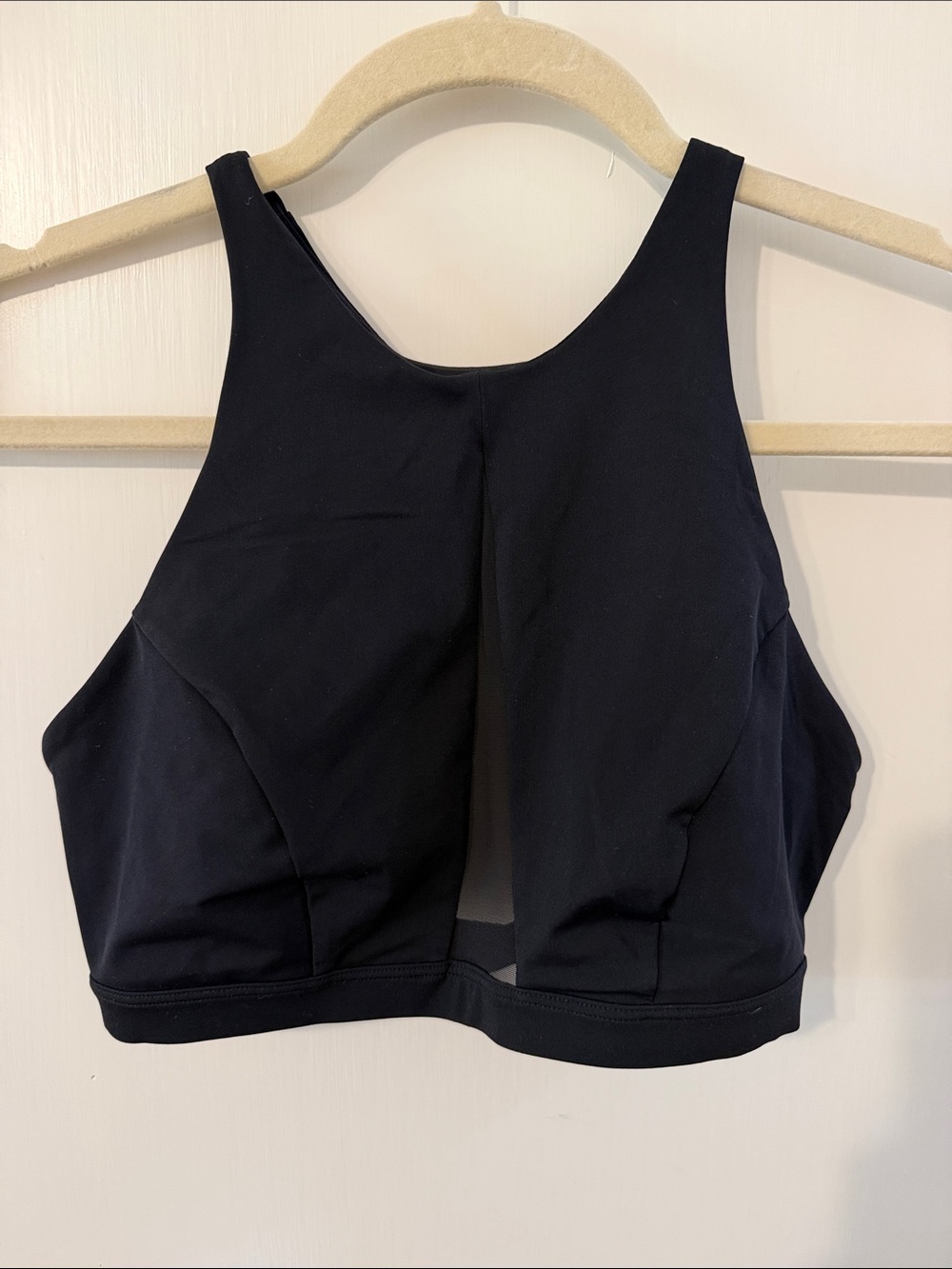 Lululemon Size 4 Mesh Middle High Neck Sports Bra